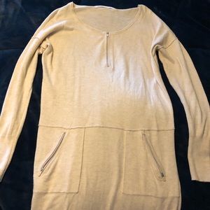 Athleta light weight sweater